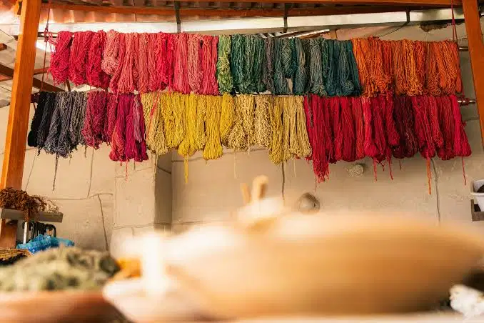 Natural Colorant Suppliers Race Retailer Deadlines: Where 2026-2027 Dye Removal Stands